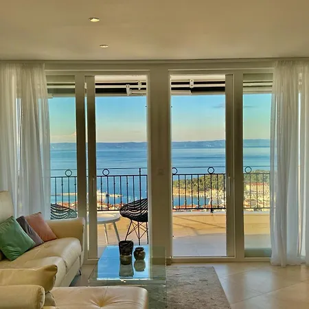 Appartement Smaragd - Saphir - Luxury With Shared Pool Makarska