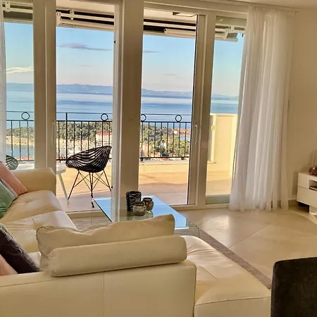 Smaragd - Saphir - Luxury With Shared Pool Makarska