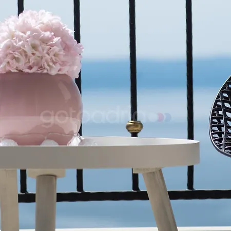 Smaragd - Saphir - Luxury With Shared Pool *