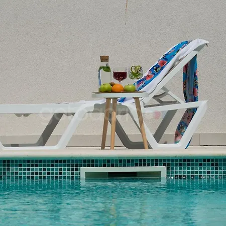 Apartman Smaragd - Saphir - Luxury With Shared Pool *