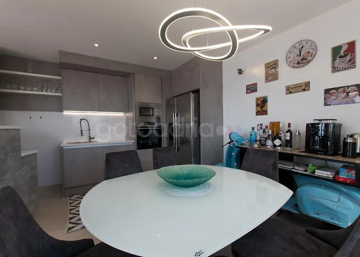 Smaragd - Saphir - Luxury With Shared Pool *