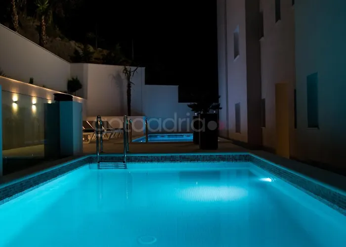 Smaragd - Saphir - Luxury With Shared Pool Appartement