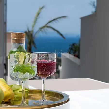 Smaragd - Saphir - Luxury With Shared Pool Μακάρσκα